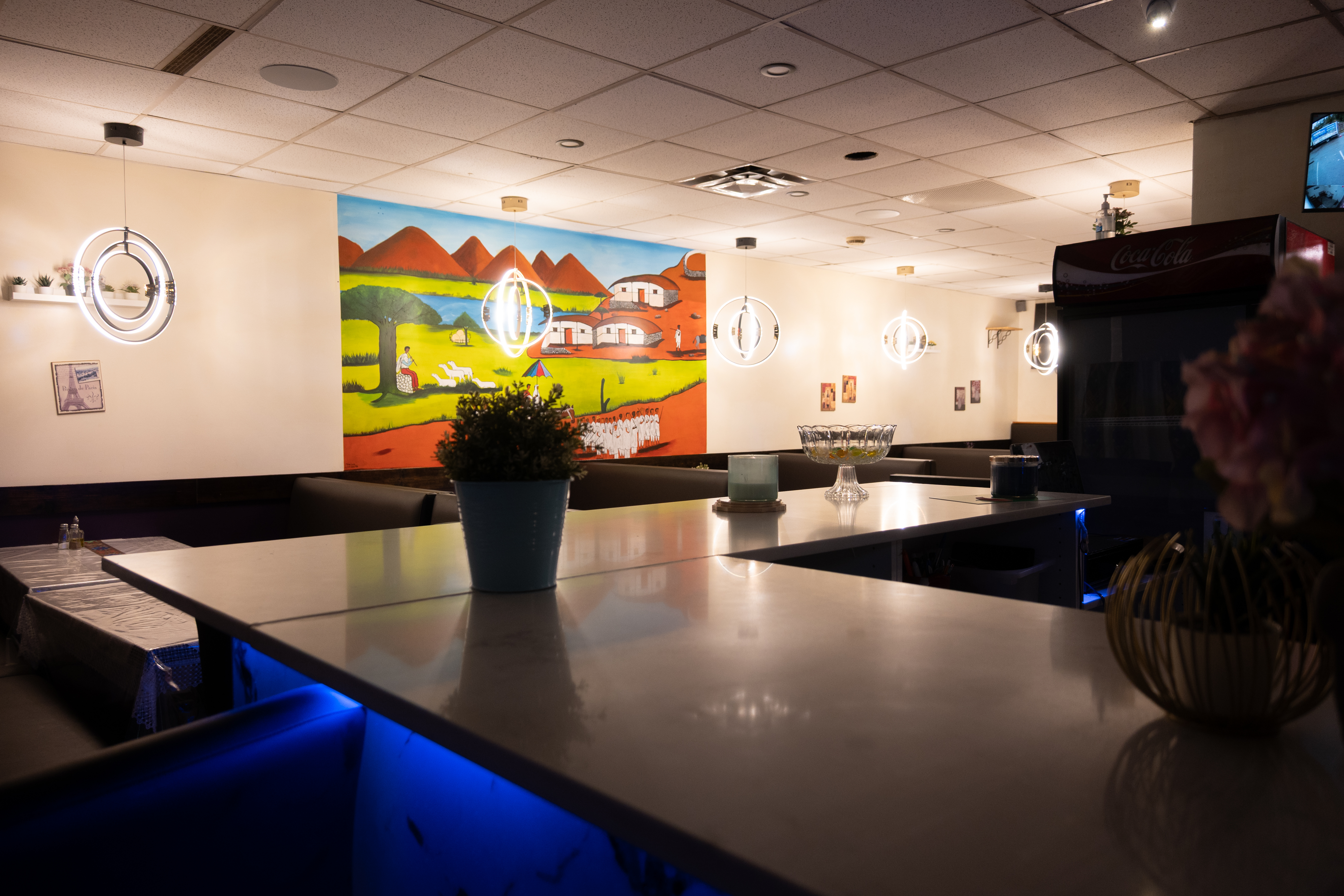 Hdmona Habesha dining area